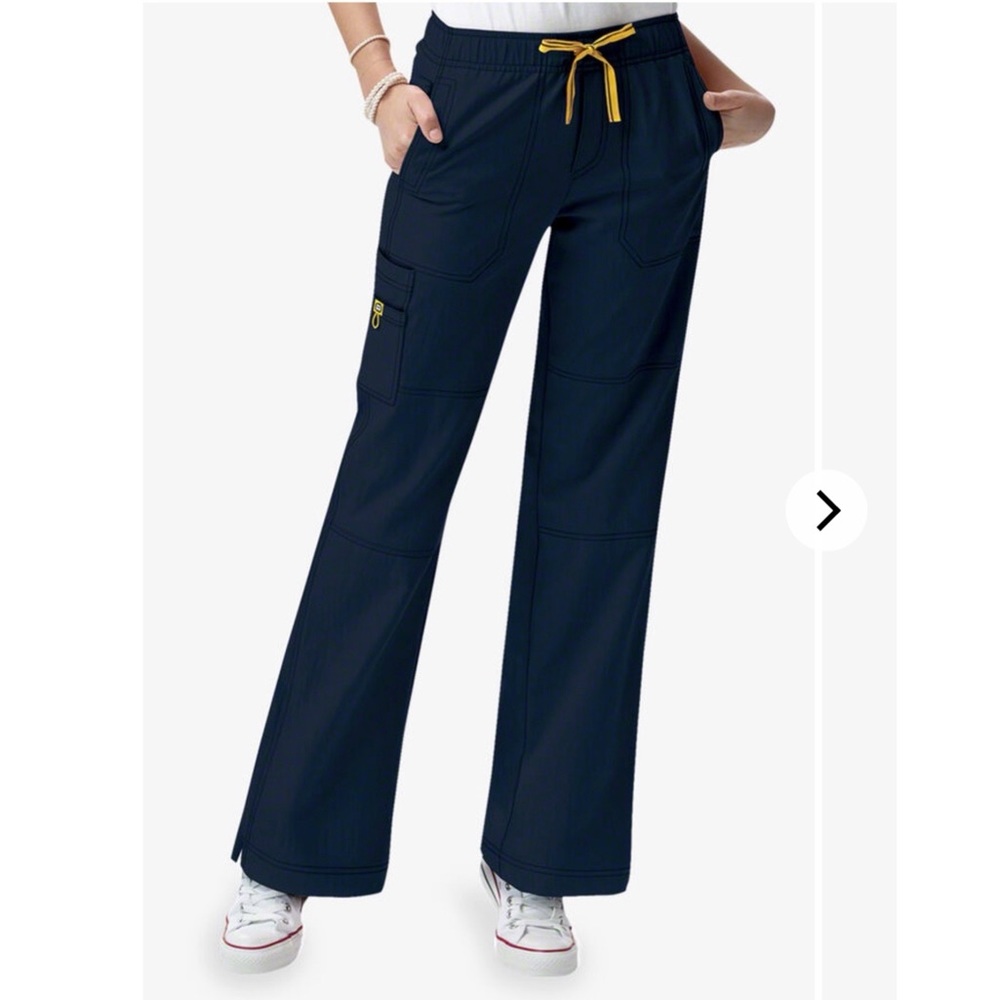 NWT WonderWink Four-Stretch Sporty Cargo Pant
